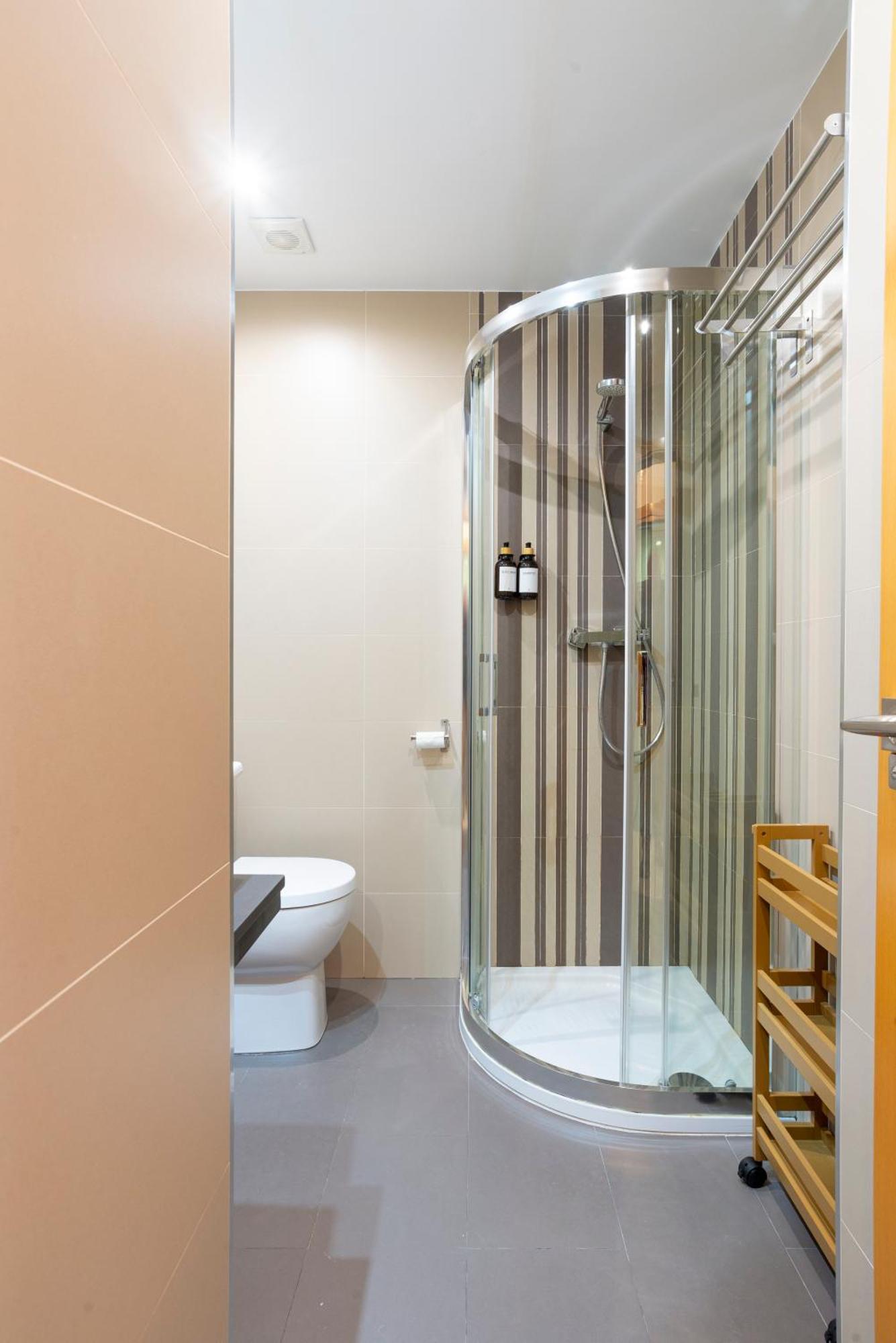 Apartment & Pool In Malaga City Center Luaran gambar