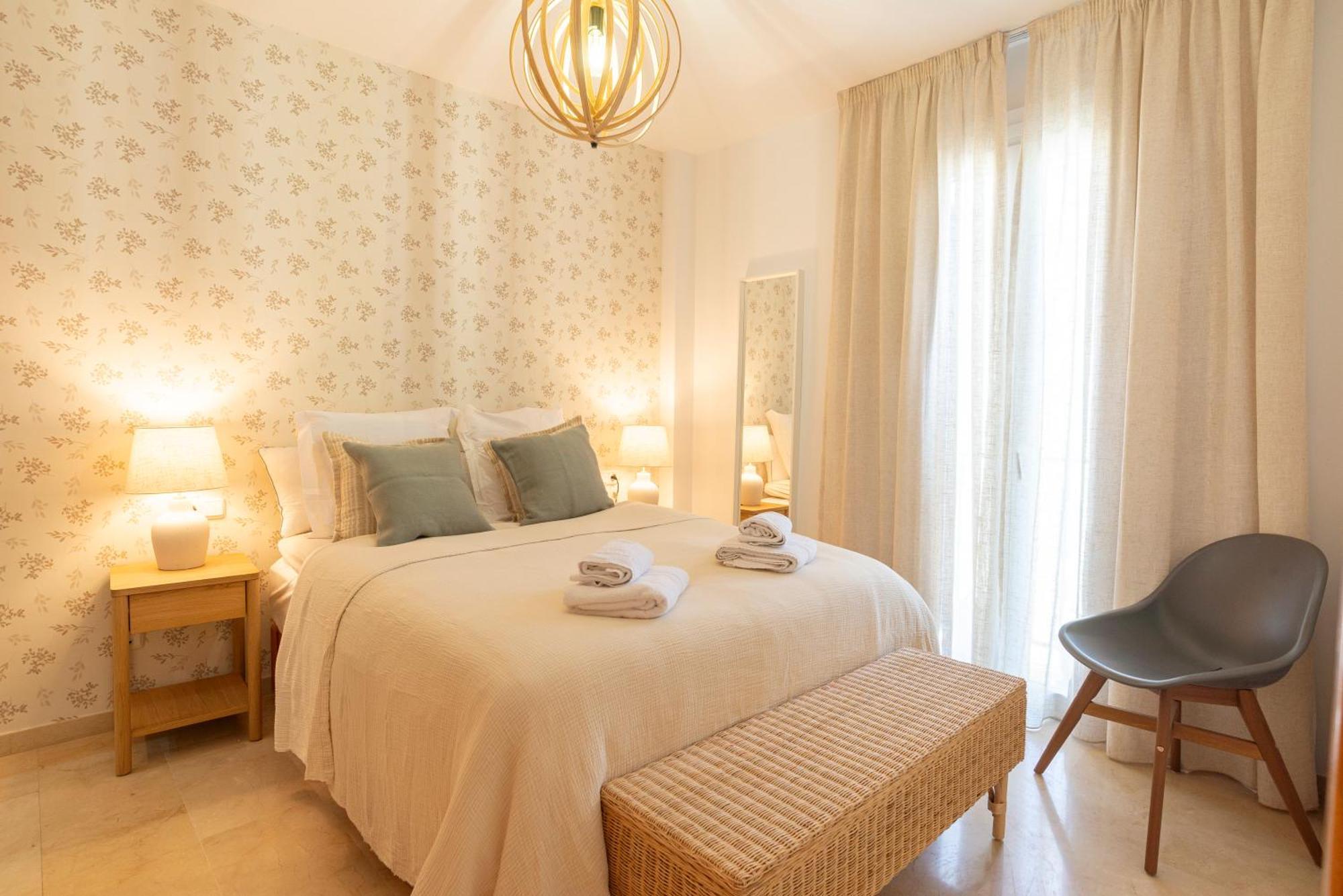 Apartment & Pool In Malaga City Center Luaran gambar