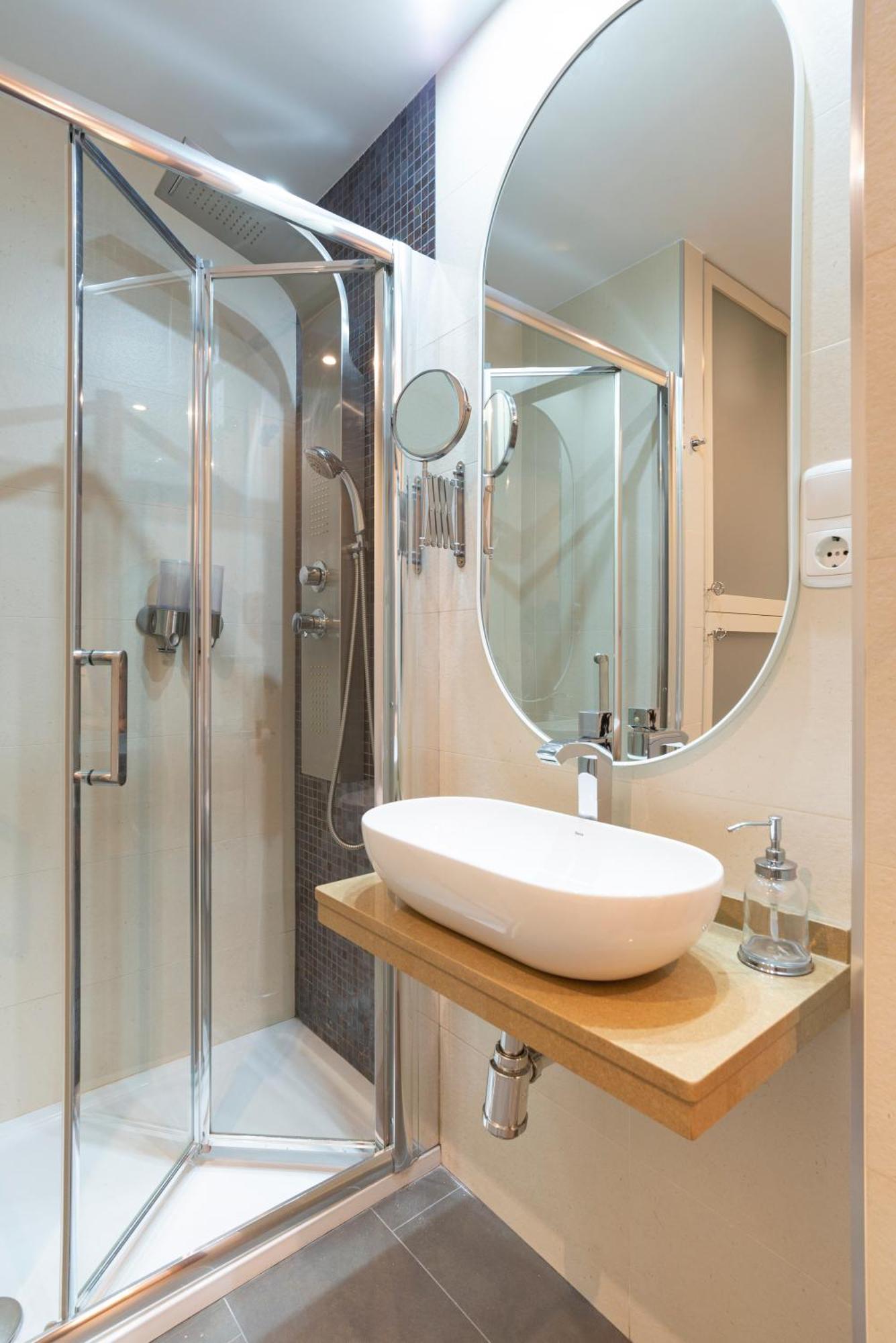 Apartment & Pool In Malaga City Center Luaran gambar