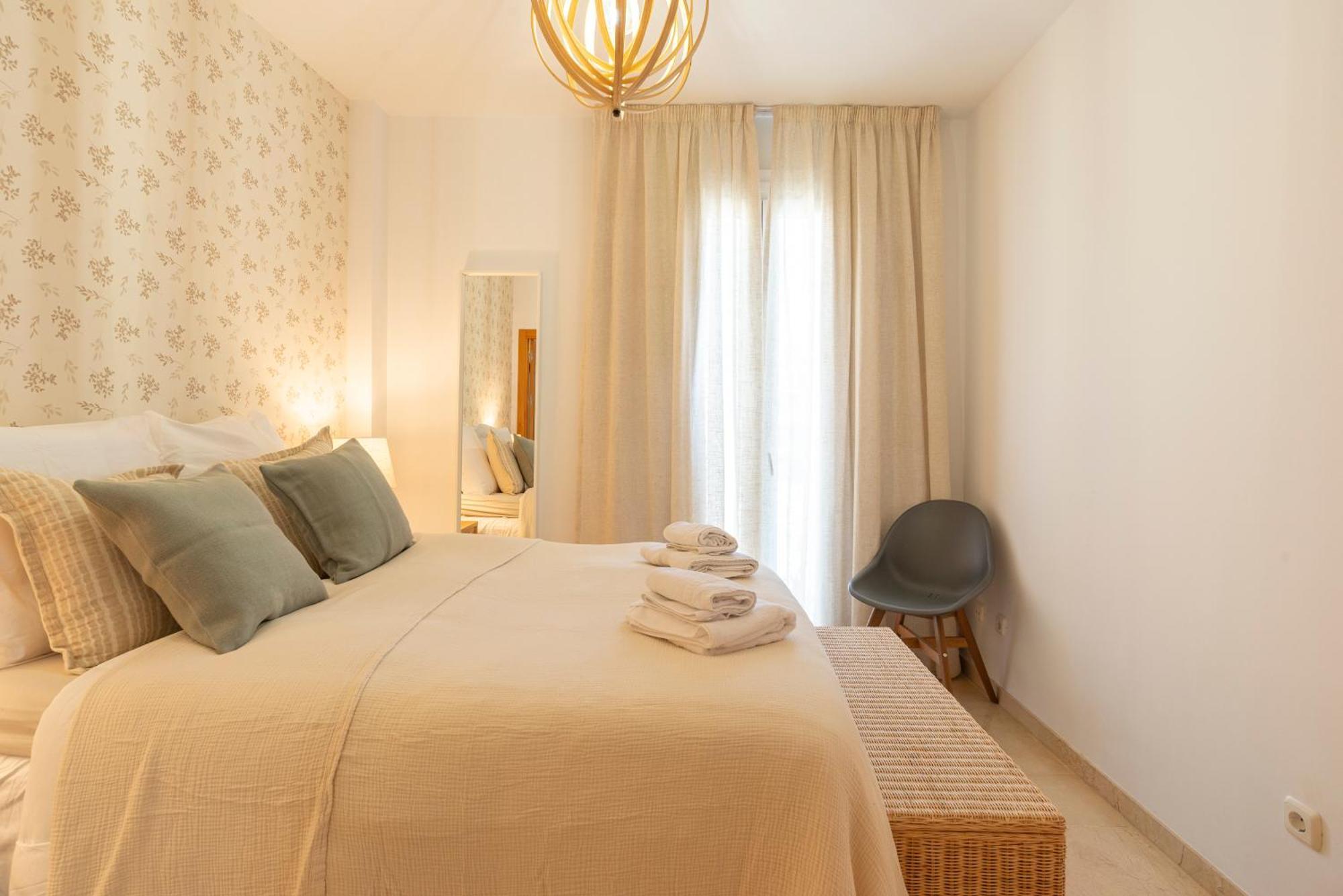 Apartment & Pool In Malaga City Center Luaran gambar