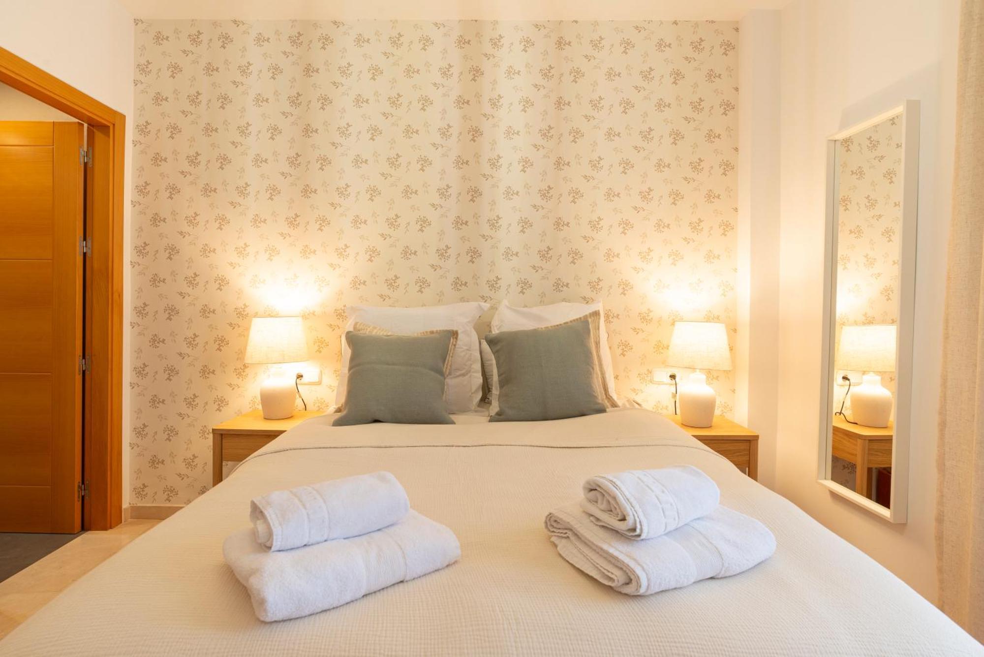 Apartment & Pool In Malaga City Center Luaran gambar