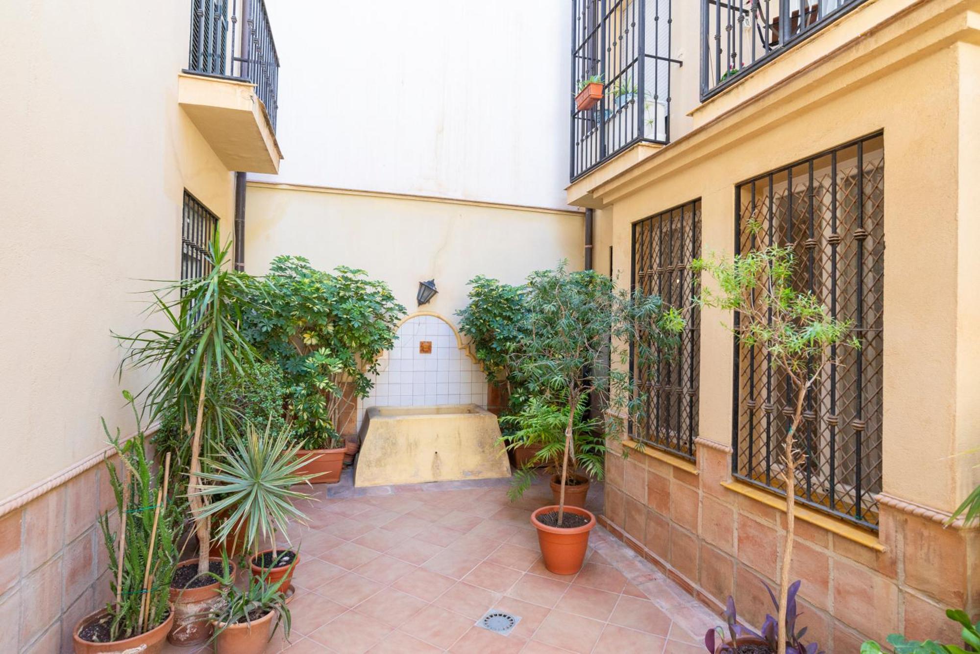 Apartment & Pool In Malaga City Center Luaran gambar