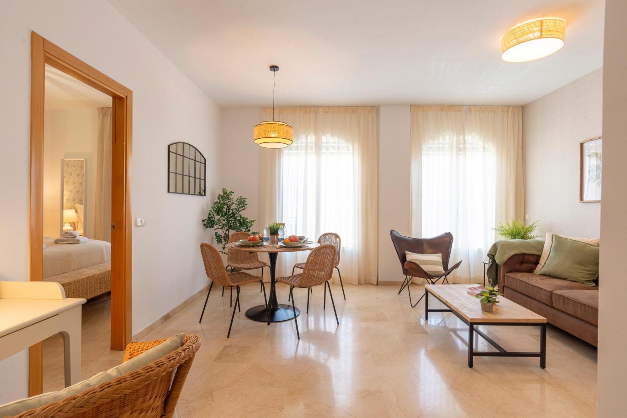 Apartment & Pool In Malaga City Center Luaran gambar